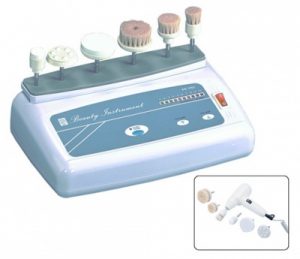 Brush-Peeling-Facial-Massage. Voltage: 220V/240V. Watt: 5W. Frequency: 50/60Hz Net Weight: 1.7KG. Made in Taiwan.